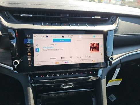 New 2026 Jeep Grand Cherokee Limited w/ Limited Altitude Package AWD/4WD image 21