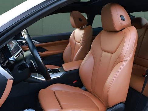 Used 2022 BMW 430i Coupe w/ M Sport Package RWD image 2