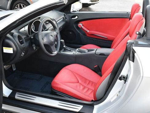 Used 2009 Mercedes-Benz SLK 300 image 52