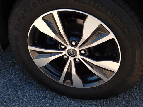 Used 2023 Nissan Murano S w/ Cargo Package AWD/4WD image 11