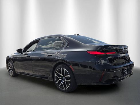 New 2026 BMW 740i RWD image 5