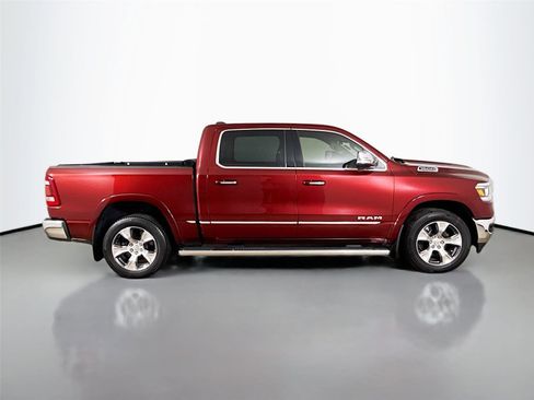 Used 2019 RAM 1500 Laramie AWD/4WD image 18