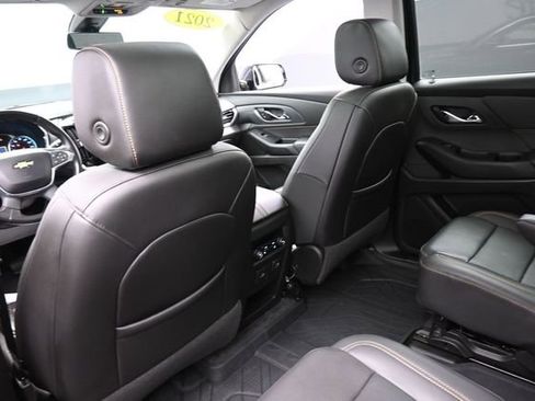 Used 2021 Chevrolet Traverse Premier w/ LPO, Floor Liner Package AWD/4WD image 26