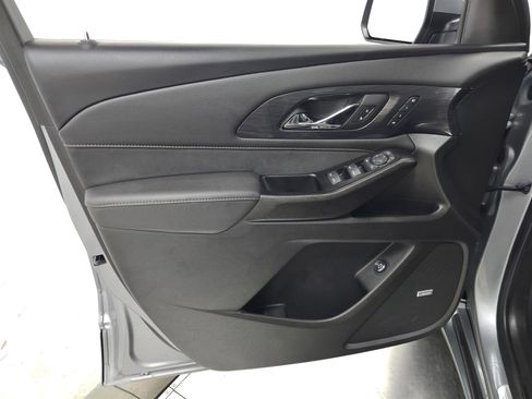 Used 2023 Chevrolet Traverse High Country w/ LPO, Floor Liner Package AWD/4WD image 16