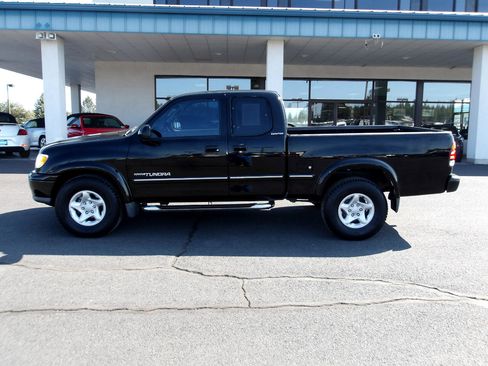 Used 2002 Toyota Tundra Limited image 2