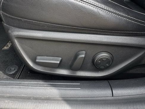 Used 2022 Genesis G70 3.3T RWD image 26