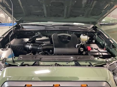 Used 2022 Toyota Tacoma TRD Off-Road image 20