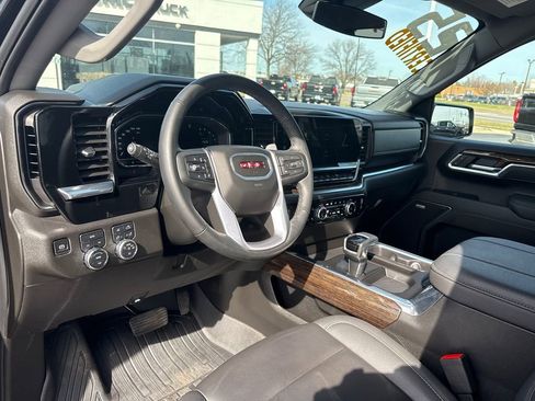 Certified 2025 GMC Sierra 1500 Elevation w/ Elevation Premium Package image 21