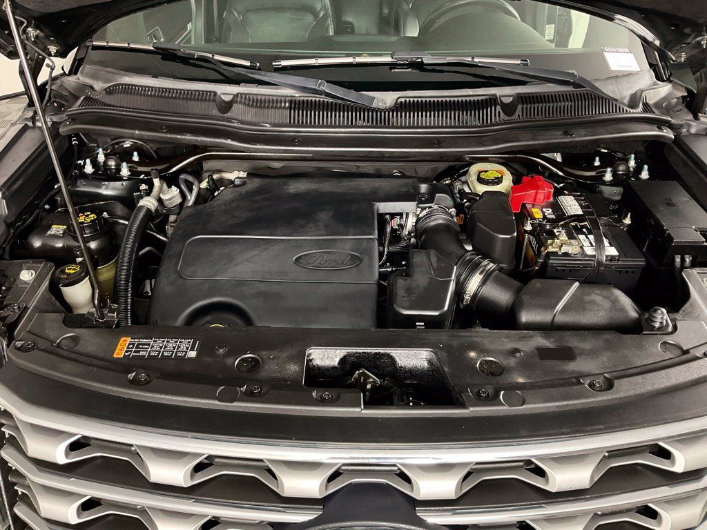 Used 2016 Ford Explorer Limited FWD image 9