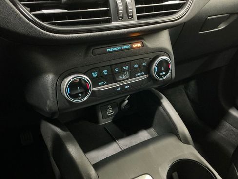 Used 2025 Ford Escape ST-Line AWD/4WD image 13