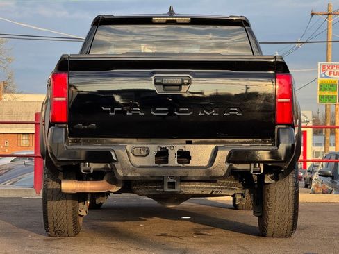 Used 2024 Toyota Tacoma TRD Off-Road image 6