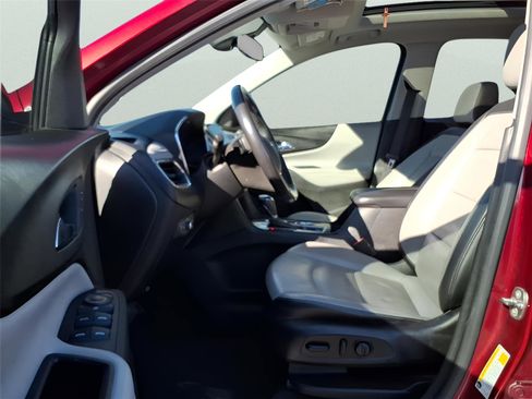 Used 2019 Chevrolet Equinox Premier image 17