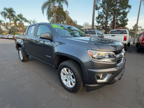 Used 2016 Chevrolet Colorado LT w/ LT Convenience Package image 2
