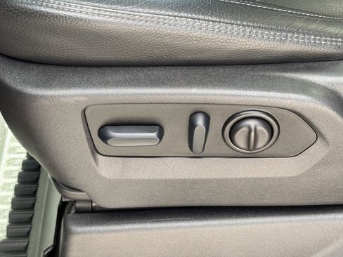 Used 2023 GMC Sierra 3500 Denali w/ Denali Black Diamond Edition image 30