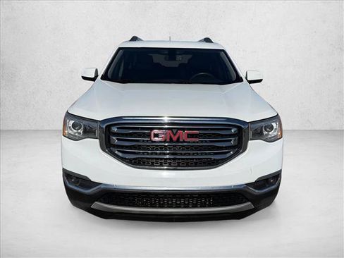 Used 2017 GMC Acadia SLT FWD image 2