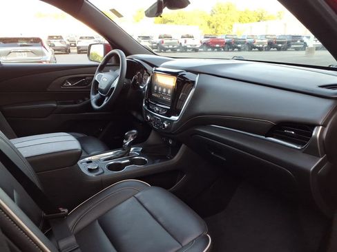 Certified 2022 Chevrolet Traverse Premier w/ LPO, Cargo Package AWD/4WD image 13