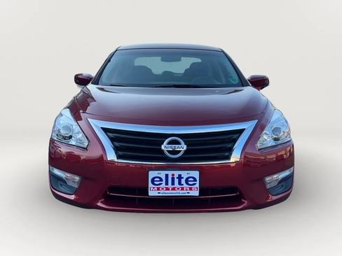 Used 2015 Nissan Altima 2.5 S w/ Special Edition Package image 2