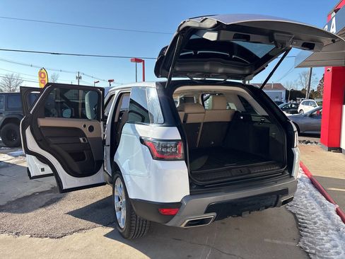 Used 2018 Land Rover Range Rover Sport SE image 28