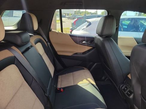 Used 2026 Chevrolet Equinox ACTIV w/ Convenience Package III image 32