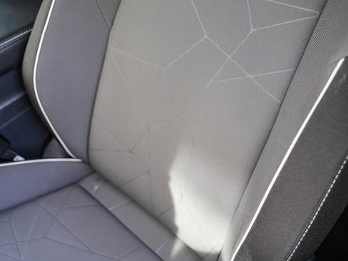 Used 2025 Volkswagen Jetta Sport image 23