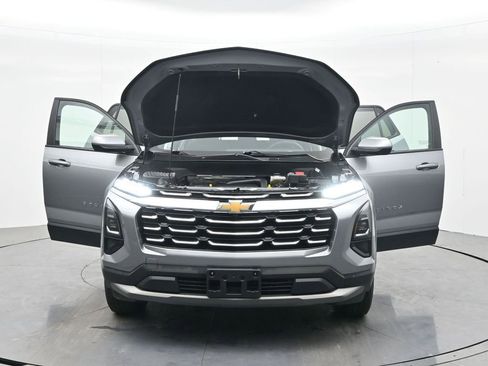 Used 2025 Chevrolet Equinox LT image 41