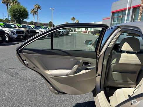 Used 2007 Toyota Camry LE FWD image 15