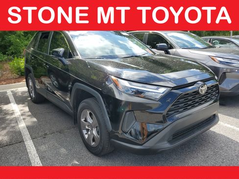 Used 2023 Toyota RAV4 XLE w/ Convenience Package FWD image 1