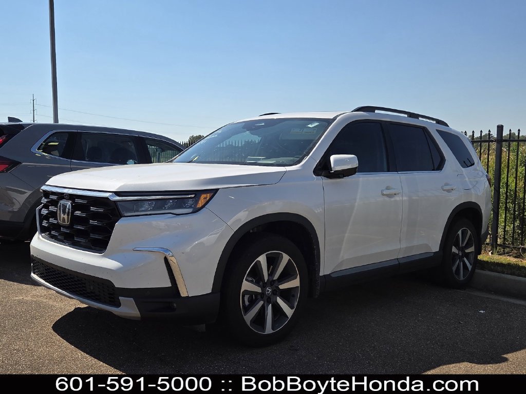 Used 2025 Honda Pilot Elite image 1