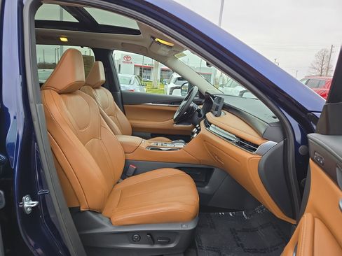 Used 2025 INFINITI QX60 Sensory image 15