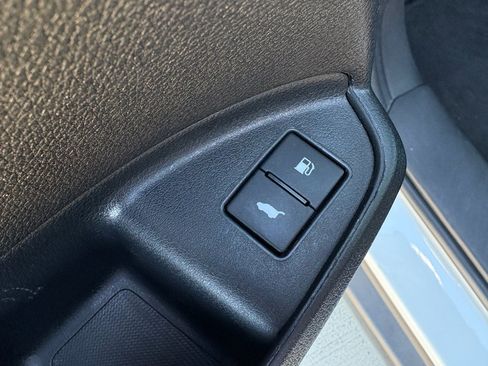 Used 2021 Honda Pilot Touring image 14