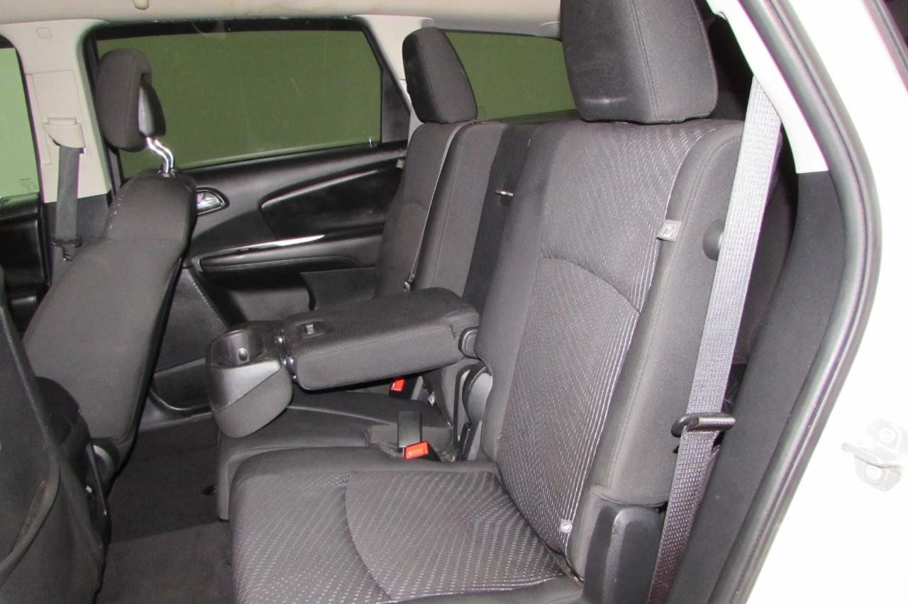 Used 2017 Dodge Journey SE w/ Flexible Seating Group FWD image 25