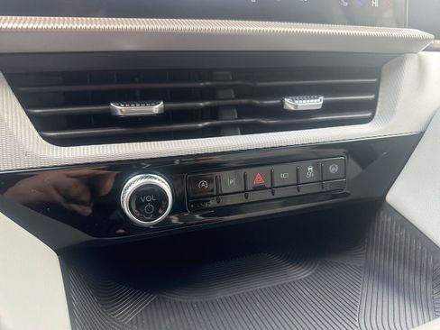 New 2026 Ford Explorer Active w/ Active Comfort Package image 29