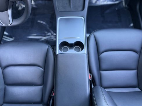 Used 2023 Tesla Model 3 Standard Range image 45