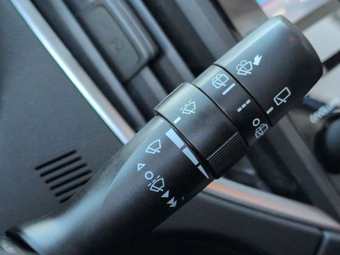 Used 2019 Subaru Crosstrek 2.0i Premium image 26