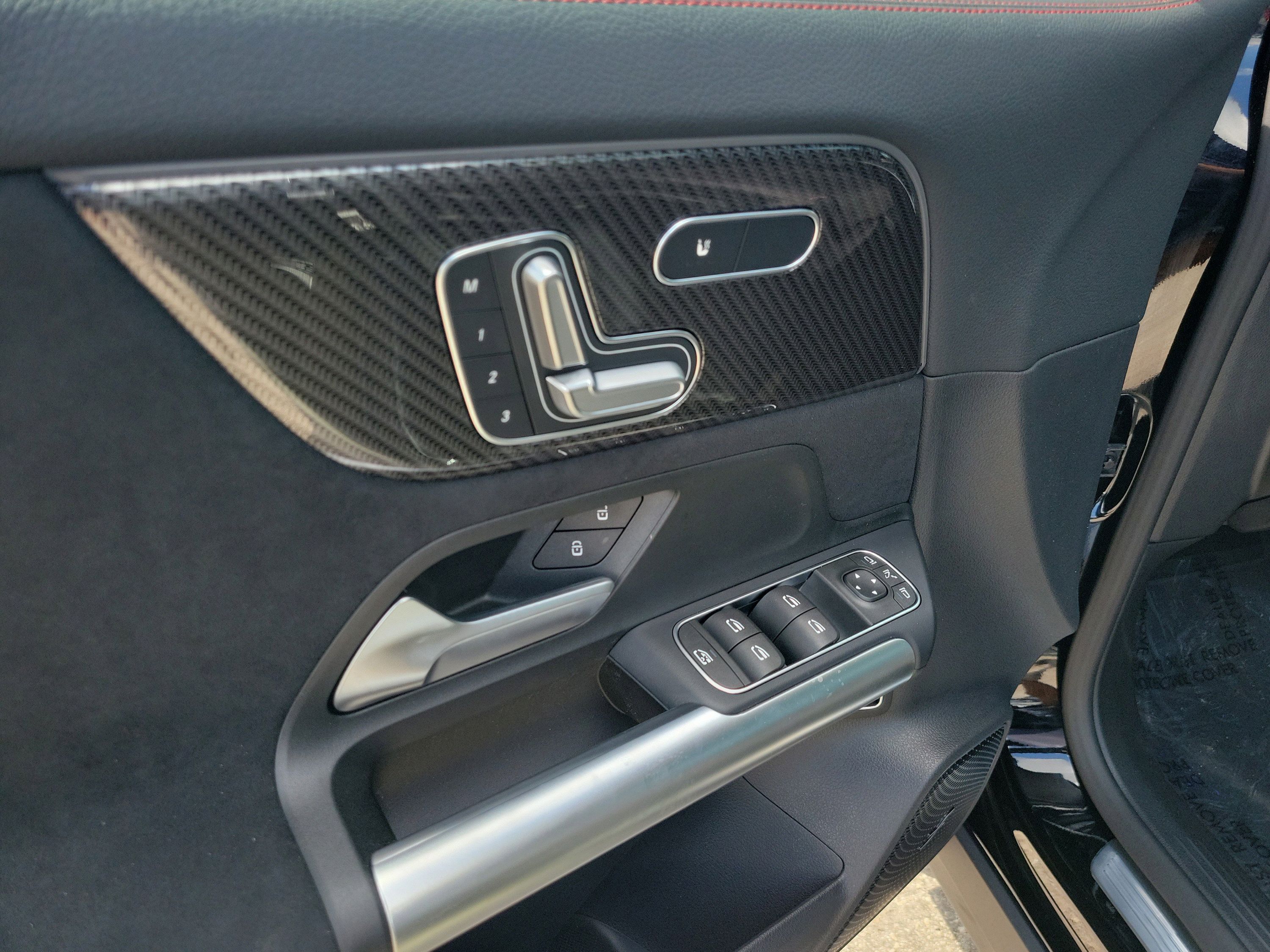 New 2026 Mercedes-Benz GLA 35 AMG 4MATIC image 16