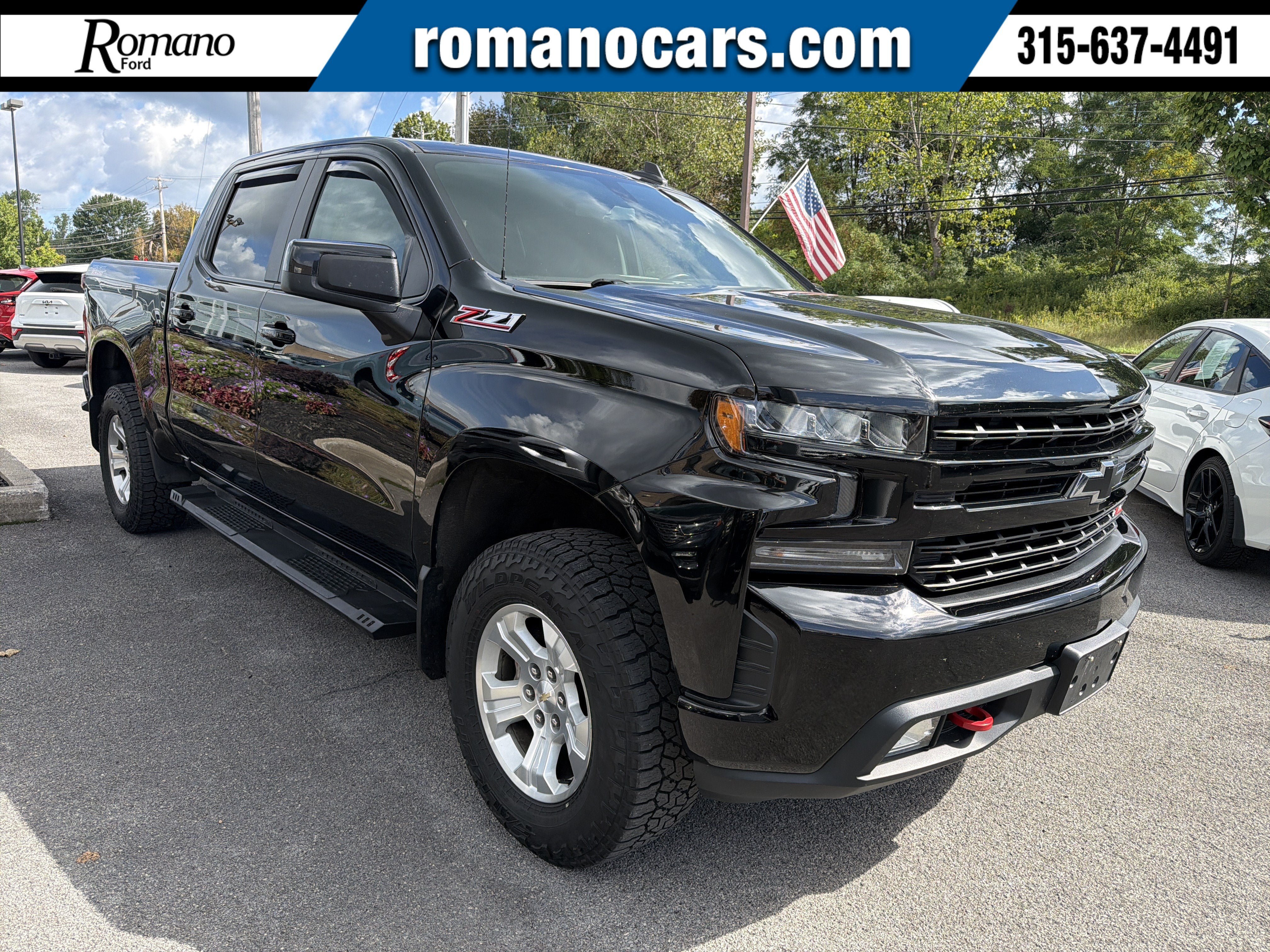 Used 2021 Chevrolet Silverado 1500 LT Trail Boss w/ LPO, Dark Essentials Package AWD/4WD image 1