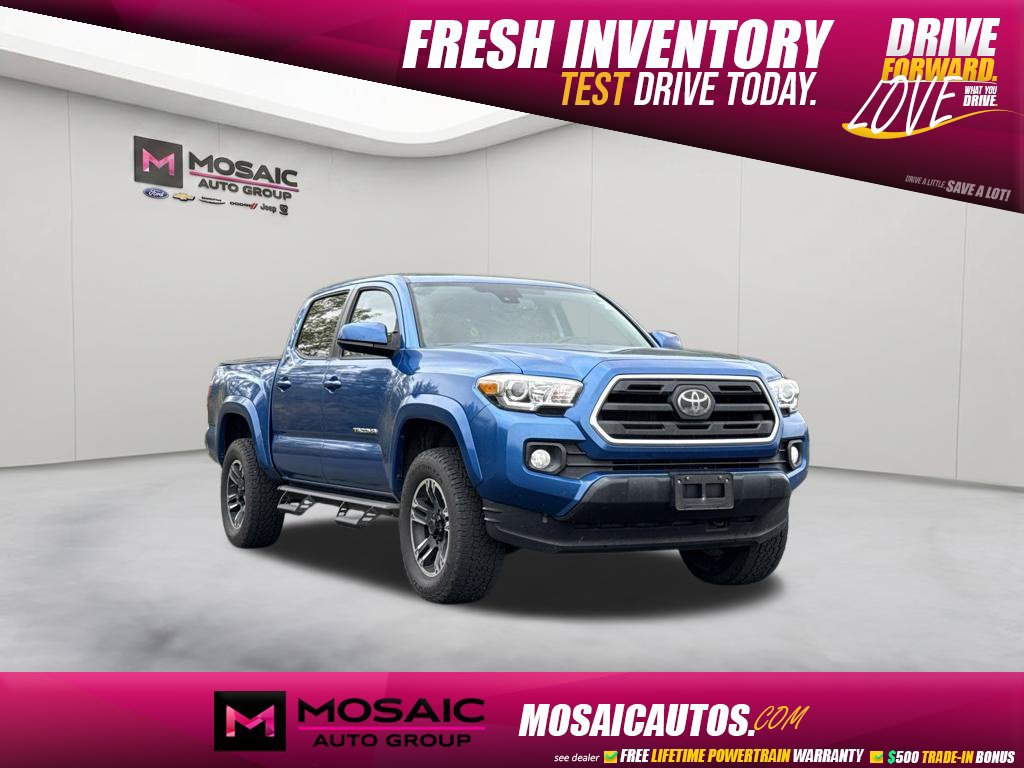 Used 2018 Toyota Tacoma SR5 RWD image 1
