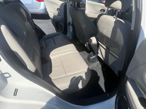Used 2017 Honda HR-V EX-L image 9
