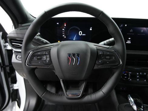 New 2026 Buick Envista Preferred FWD image 29