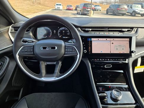 New 2026 Jeep Grand Cherokee Laredo image 16