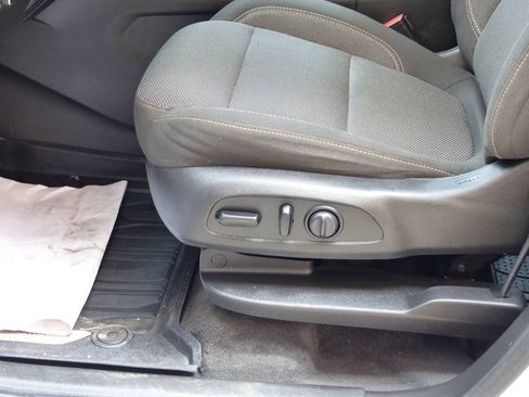 Used 2020 Chevrolet Traverse LT AWD/4WD image 26