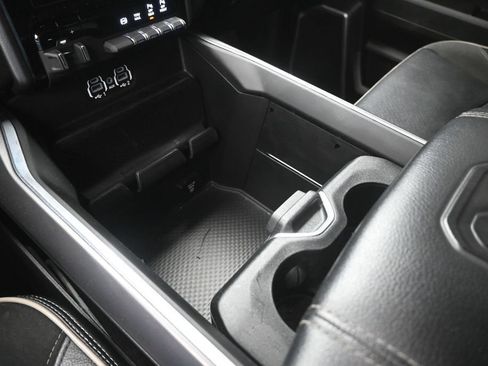 Used 2022 RAM 2500 Laramie w/ Night Edition AWD/4WD image 32