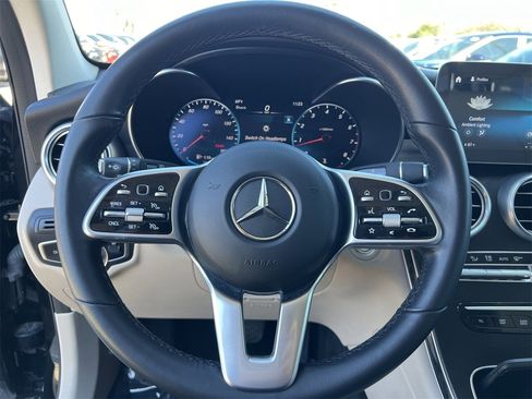 Used 2022 Mercedes-Benz GLC 300 image 9