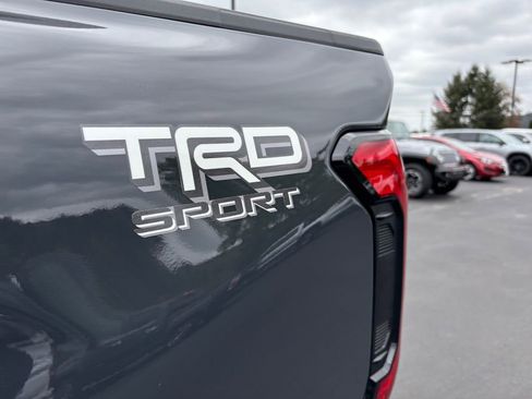 Used 2024 Toyota Tacoma TRD Sport AWD/4WD image 29