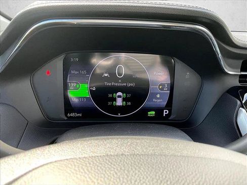 Used 2023 Chevrolet Bolt EUV LT w/ Convenience Package FWD image 22