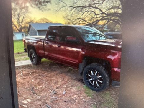 Used 2016 Chevrolet Silverado 1500 LT w/ All Star Edition AWD/4WD image 3