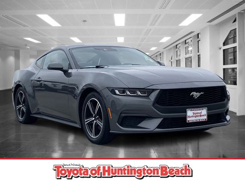 Used 2024 Ford Mustang Premium image 1