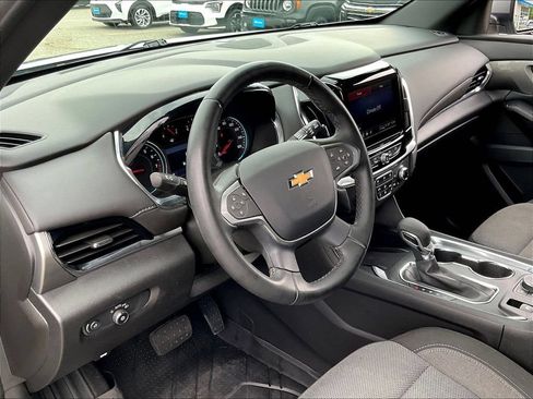 Used 2023 Chevrolet Traverse LT w/ LPO, Floor Liner Package AWD/4WD image 8