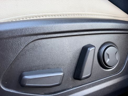 Used 2022 Hyundai Tucson SEL w/ Convenience + Premium Package FWD image 14