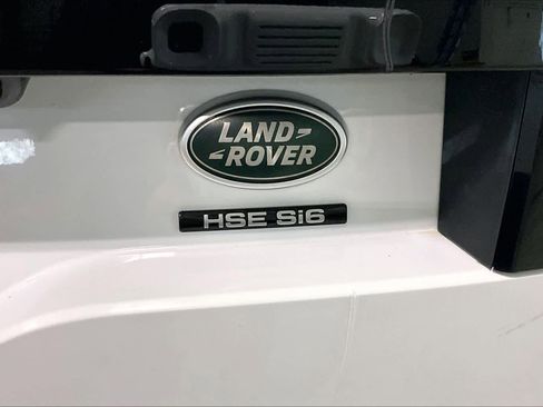 Used 2018 Land Rover Discovery HSE Luxury image 30